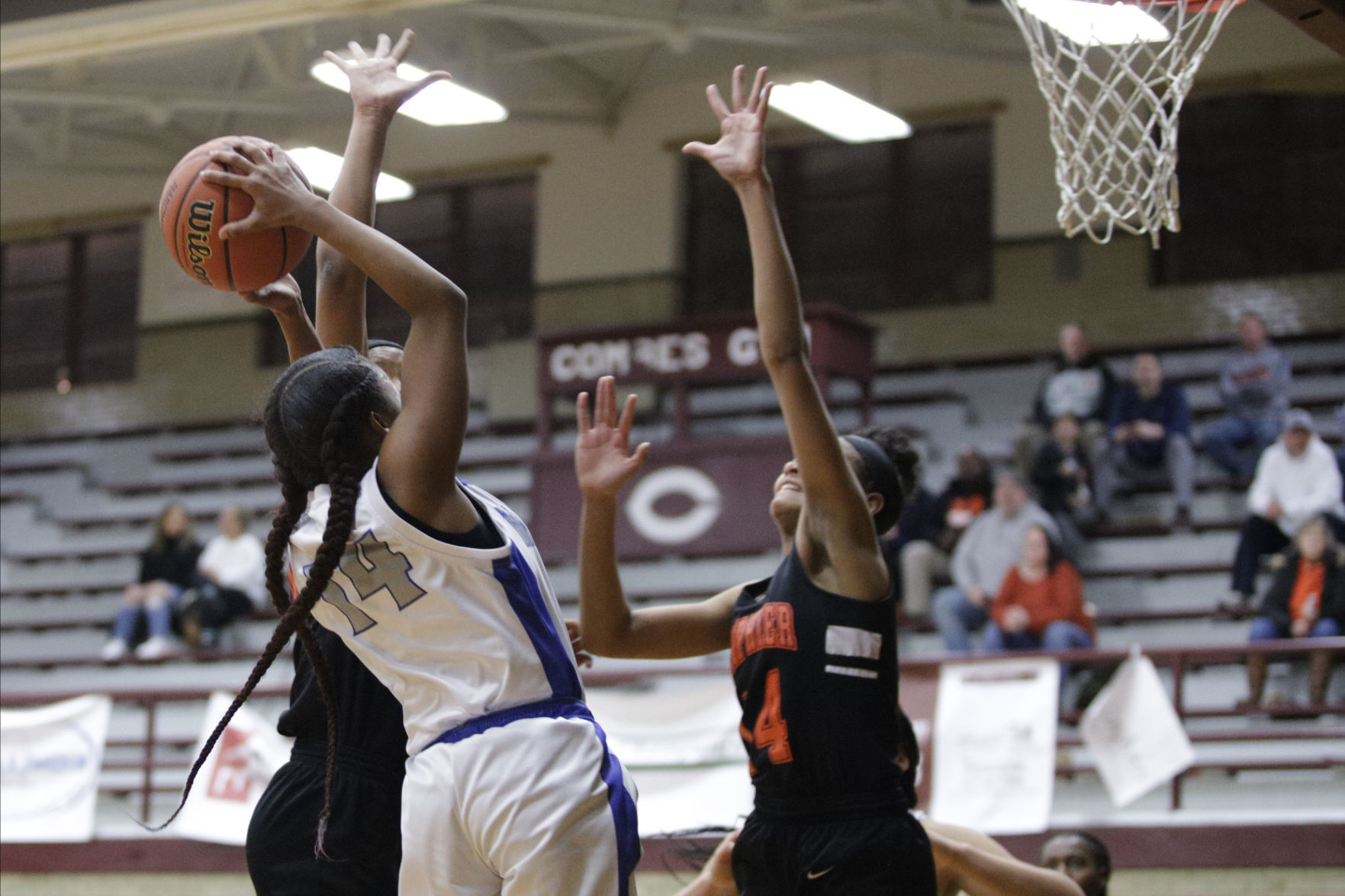 GALLERY-MacArthur-sectional-semis-012-022620.JPG